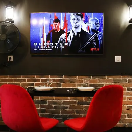 R'studio Cine Salle 2 Hypercentre Apartment